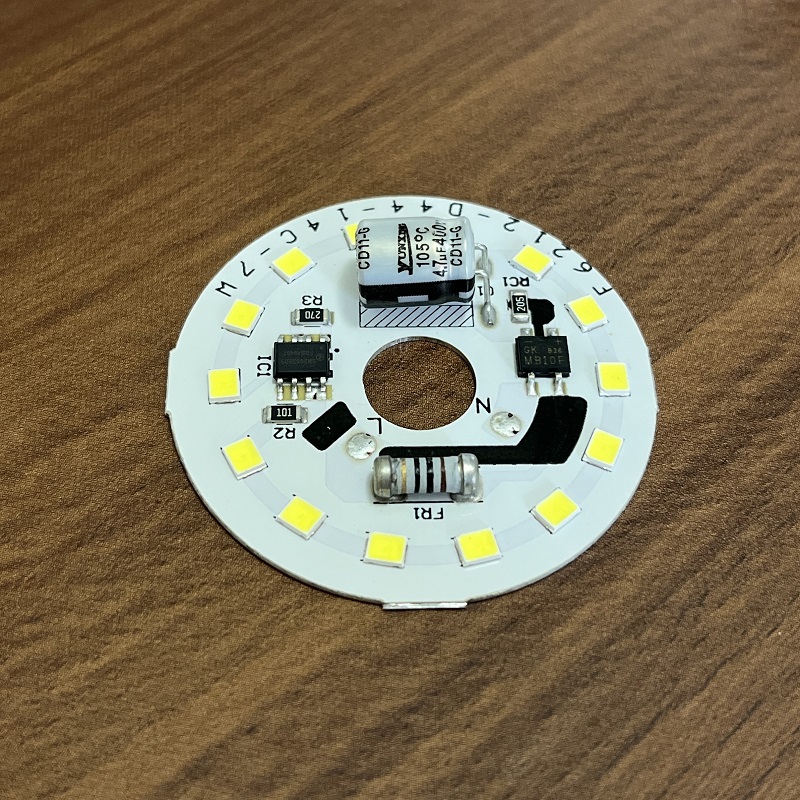 چیپ LED مهتابی 7W تایوانی